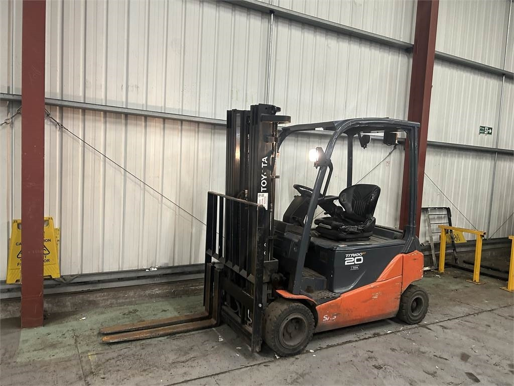 Toyota 8FBM20T - Electric forklift: picture 2 Toyota 8FBM20T - Electric forklift: picture 2