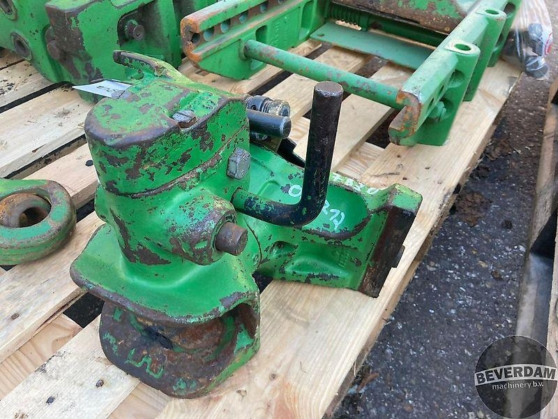 John Deere Trekhaakframe / Trekhaak - Attachment for Agricultural machinery: picture 4 John Deere Trekhaakframe / Trekhaak - Attachment for Agricultural machinery: picture 4