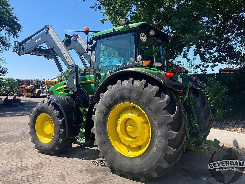 John Deere 7930 - Farm tractor: picture 2 John Deere 7930 - Farm tractor: picture 2