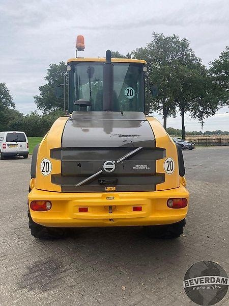Volvo L45F  - Wheel loader: picture 4 Volvo L45F  - Wheel loader: picture 4