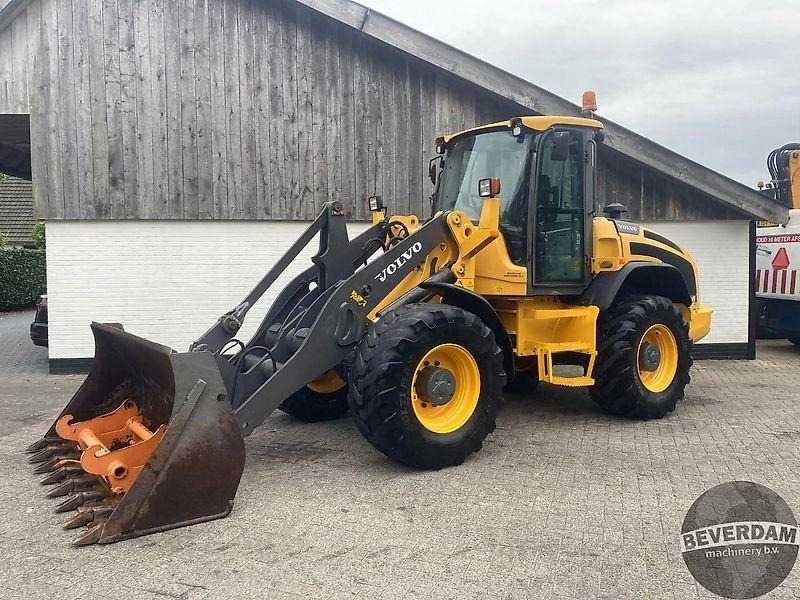Volvo L45F  - Wheel loader: picture 1 Volvo L45F  - Wheel loader: picture 1