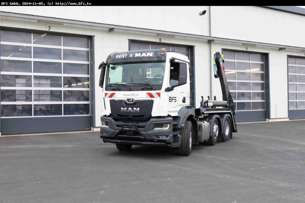 Barkas TGS (TG3) 26.520 6x2-4 BL CH HIAB - Tow truck: picture 1 Barkas TGS (TG3) 26.520 6x2-4 BL CH HIAB - Tow truck: picture 1