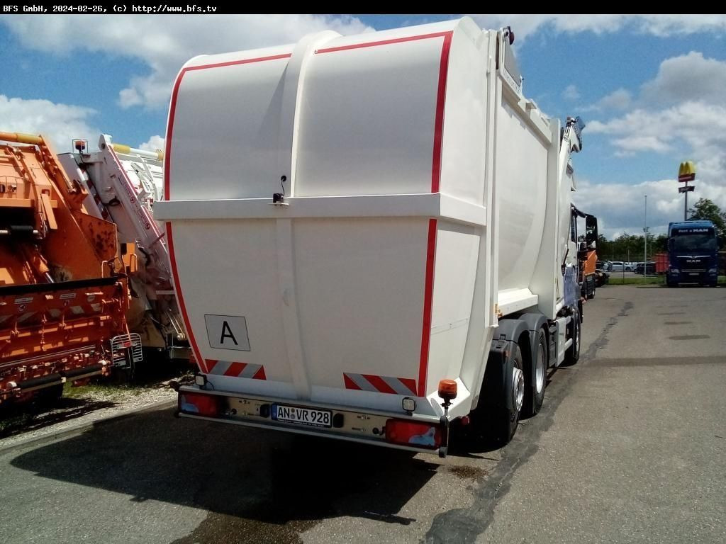 MAN TGS 26.330 6x2-2 BL HS FL Millennium 37 - HFS 85 - Garbage truck: picture 2 MAN TGS 26.330 6x2-2 BL HS FL Millennium 37 - HFS 85 - Garbage truck: picture 2