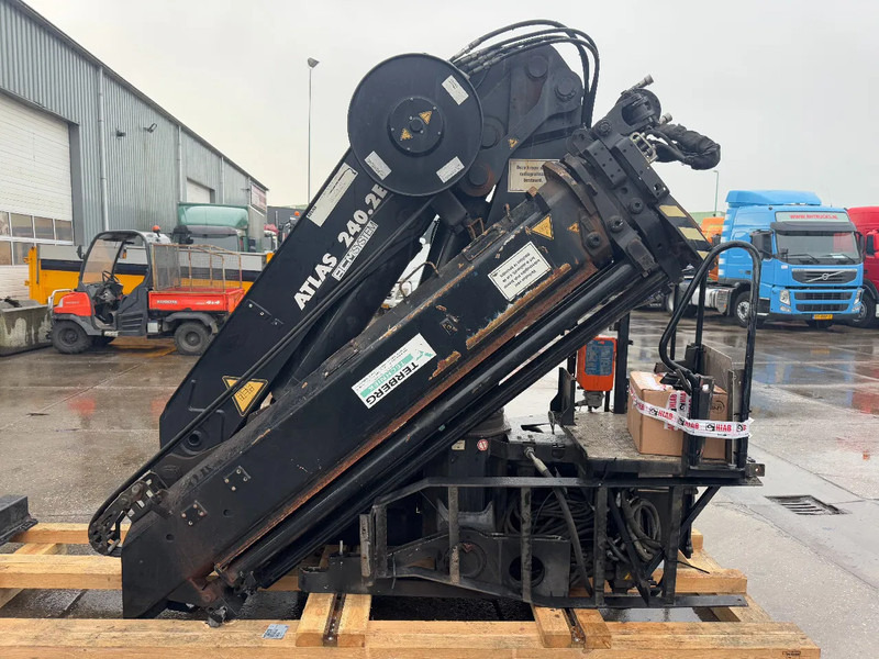 Atlas 240.2E-A3 + REMOTE CONTROL + 5E & 6E FUNCTIE 240.2E-A3 - Boom: picture 1 Atlas 240.2E-A3 + REMOTE CONTROL + 5E & 6E FUNCTIE 240.2E-A3 - Boom: picture 1