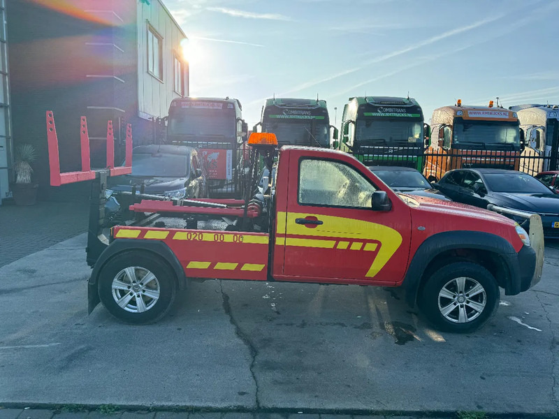Mazda BT-50 4X4 + TOW TRUCK + DOUBLE WINCH + REMOTE - Commercial vehicle: picture 4 Mazda BT-50 4X4 + TOW TRUCK + DOUBLE WINCH + REMOTE - Commercial vehicle: picture 4