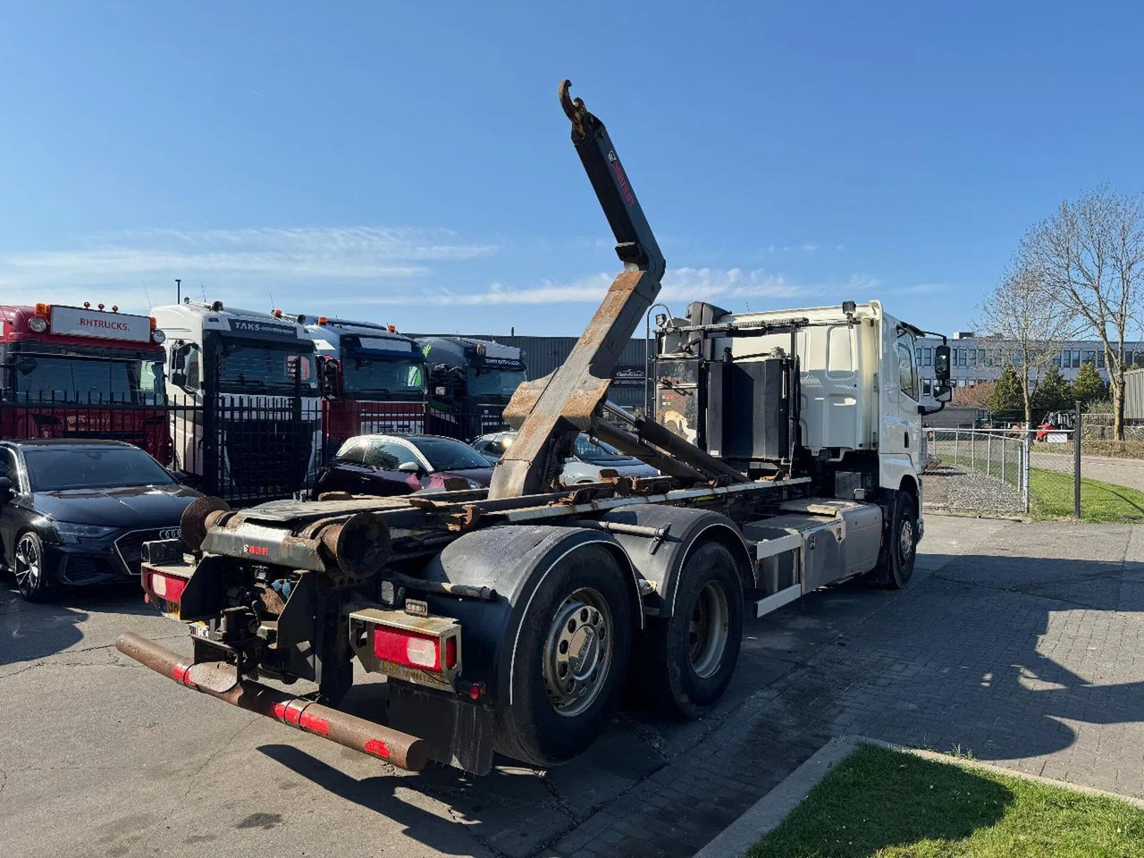DAF CF 510 6X2 - EURO 6 + HIAB MULTILIFT + REMOTE + - Hook lift truck: picture 5 DAF CF 510 6X2 - EURO 6 + HIAB MULTILIFT + REMOTE + - Hook lift truck: picture 5
