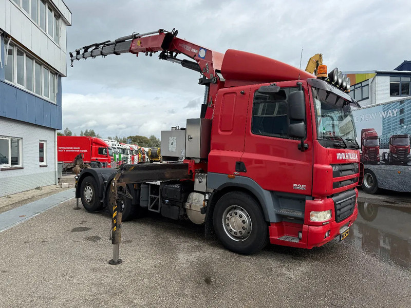 DAF CF 85.410 6X2 EURO 5 + HMF 3000K6 + REMOTE CONTROL - Crane truck: picture 4 DAF CF 85.410 6X2 EURO 5 + HMF 3000K6 + REMOTE CONTROL - Crane truck: picture 4