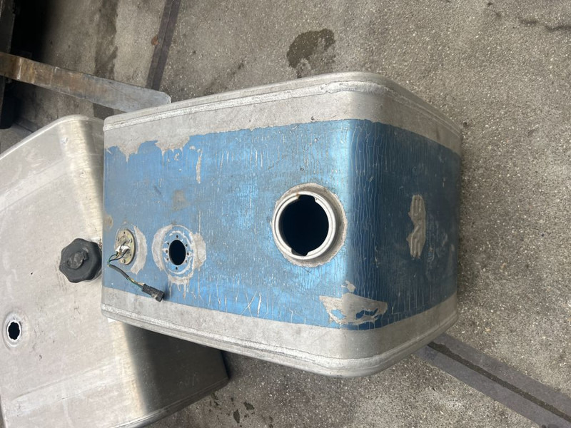 Diversen Hydrauliek tank l 70 b 45 h 62 - Hydraulics for Truck: picture 5 Diversen Hydrauliek tank l 70 b 45 h 62 - Hydraulics for Truck: picture 5