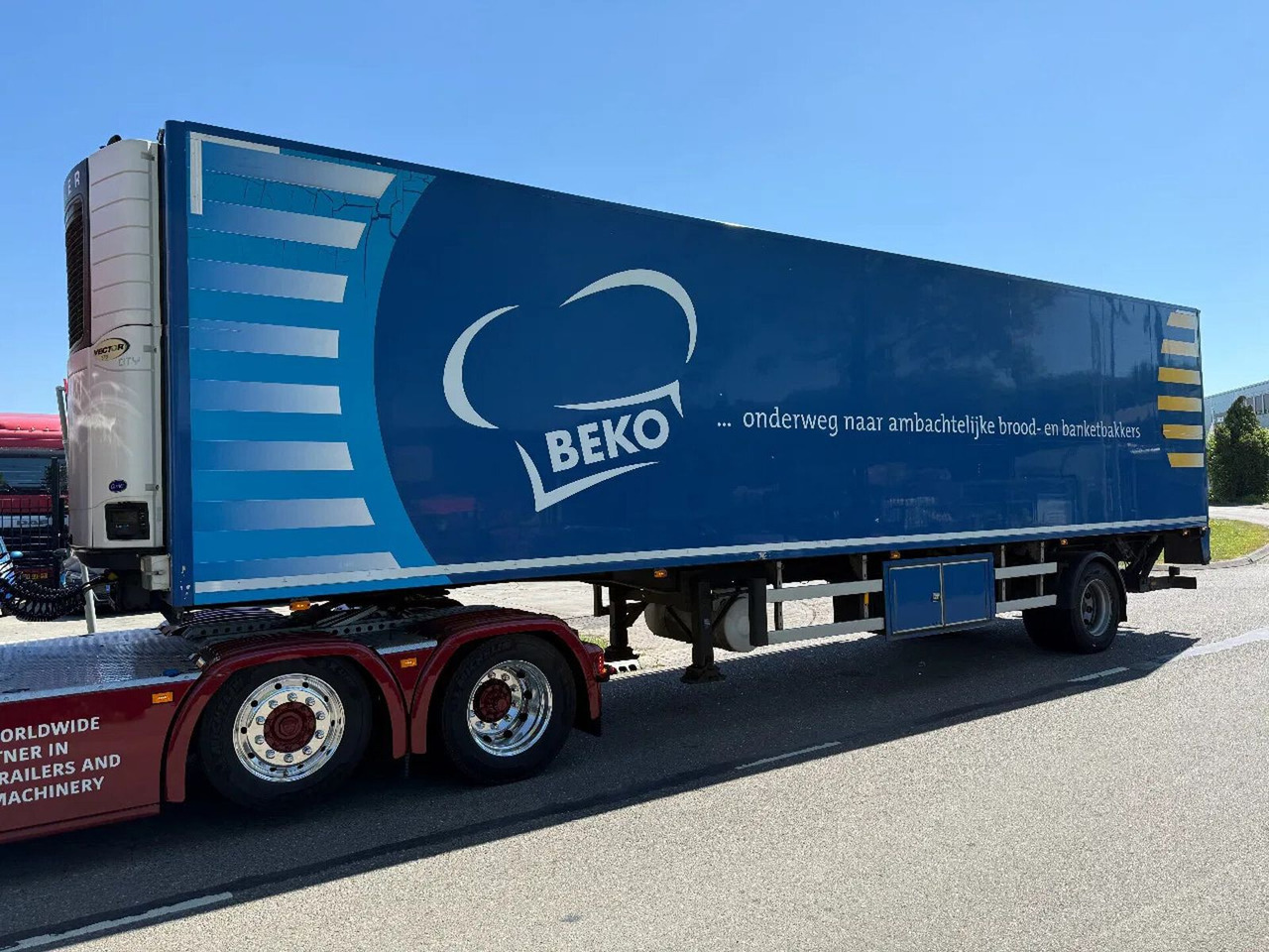 HRD 1 AS - BPW + CARRIER VECTOR 1550 + LOADLIFT 2000 - Refrigerator semi-trailer: picture 1 HRD 1 AS - BPW + CARRIER VECTOR 1550 + LOADLIFT 2000 - Refrigerator semi-trailer: picture 1