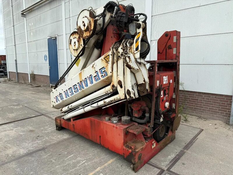 Hiab R330-F4 REMOTE CONTROLE AN STAMPS HATZ MOTOR - Boom: picture 2 Hiab R330-F4 REMOTE CONTROLE AN STAMPS HATZ MOTOR - Boom: picture 2