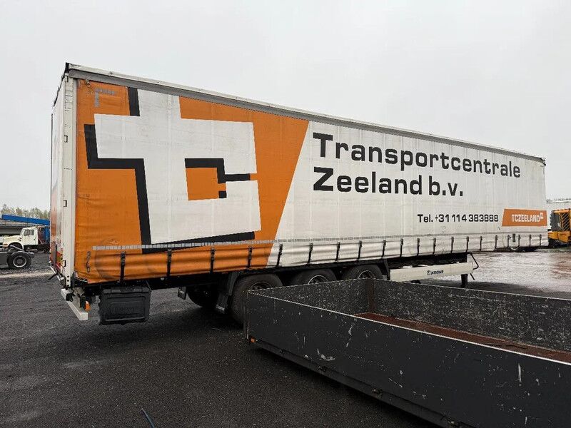 Krone SD - 3 AXLE + SLIDING ROOF - Curtainsider semi-trailer: picture 4 Krone SD - 3 AXLE + SLIDING ROOF - Curtainsider semi-trailer: picture 4