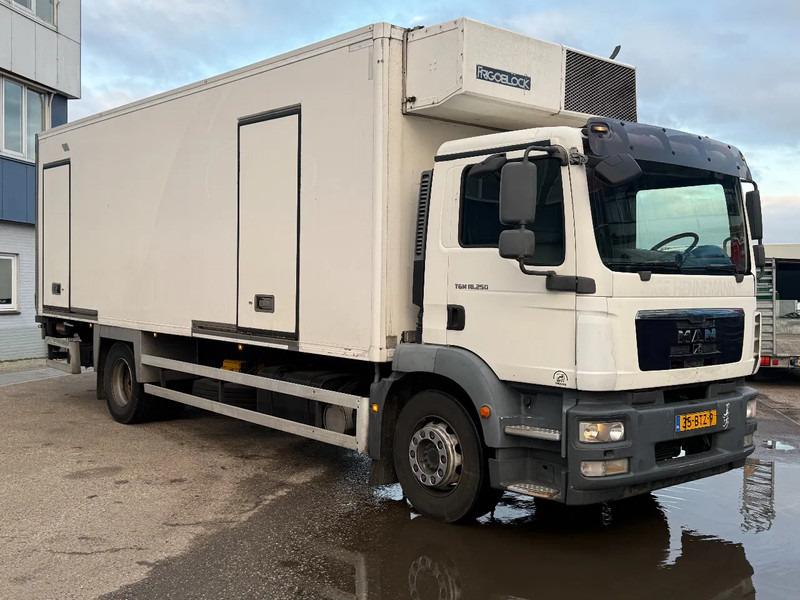 MAN TGM 18.250 4X2 + FRIGOBLOCK + DHOLLANDIA - Refrigerator truck: picture 3 MAN TGM 18.250 4X2 + FRIGOBLOCK + DHOLLANDIA - Refrigerator truck: picture 3