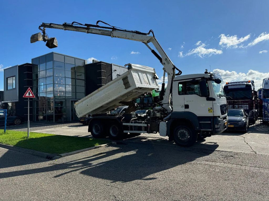 MAN TGS 26.400 6X4 HIAB 166D + REMOTE CONTROL + 2 WA - Crane truck, Tipper: picture 2 MAN TGS 26.400 6X4 HIAB 166D + REMOTE CONTROL + 2 WA - Crane truck, Tipper: picture 2