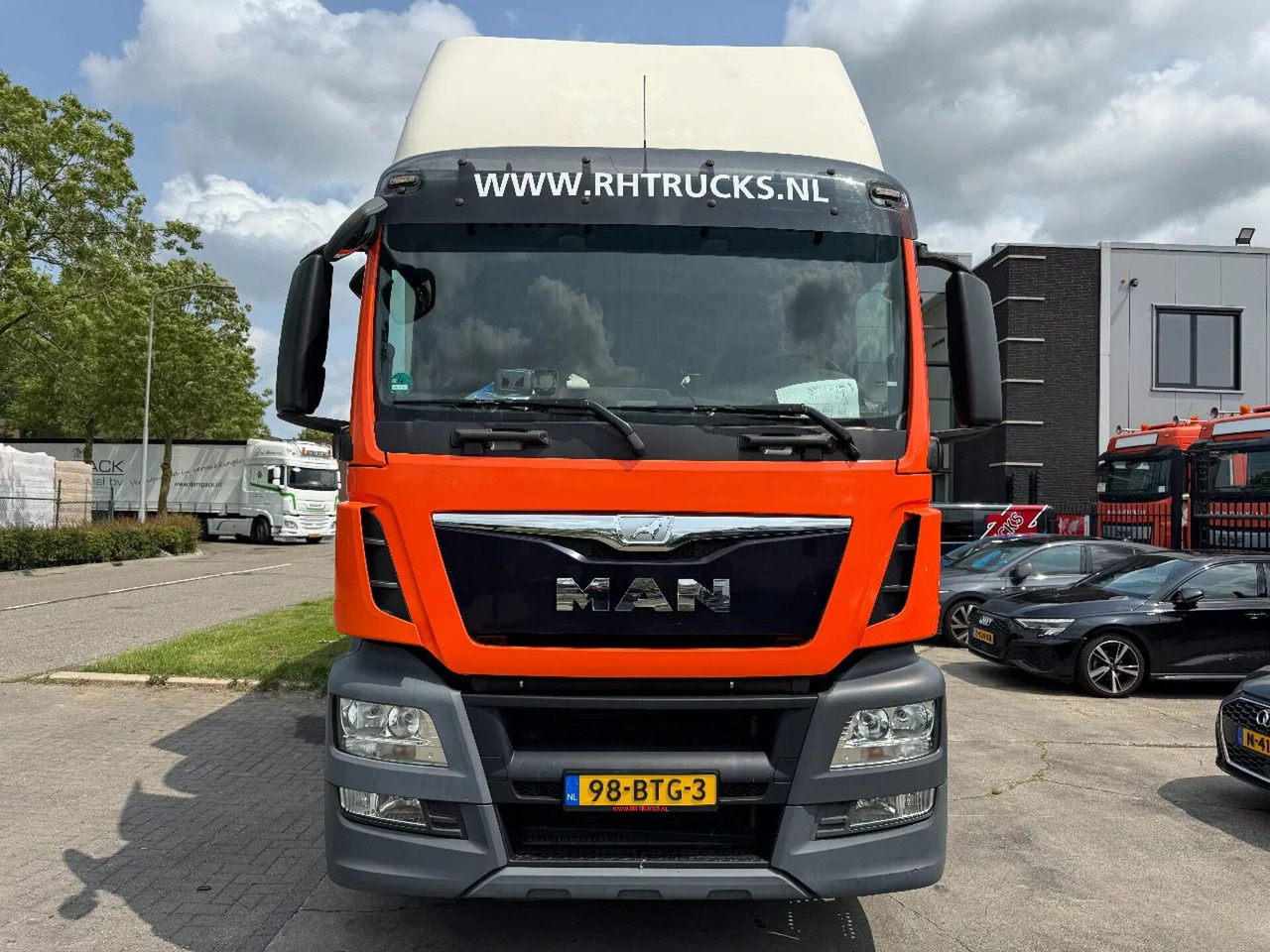 MAN TGS 26.440 6X2 - EURO 6 + THERMKING T-800R + DAU - Refrigerator truck: picture 2 MAN TGS 26.440 6X2 - EURO 6 + THERMKING T-800R + DAU - Refrigerator truck: picture 2