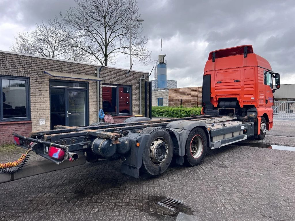 MAN TGX 26.440 XLX 6X2 EURO 5 - BDF CHASSIS + RETARD - Container transporter/ Swap body truck: picture 4 MAN TGX 26.440 XLX 6X2 EURO 5 - BDF CHASSIS + RETARD - Container transporter/ Swap body truck: picture 4
