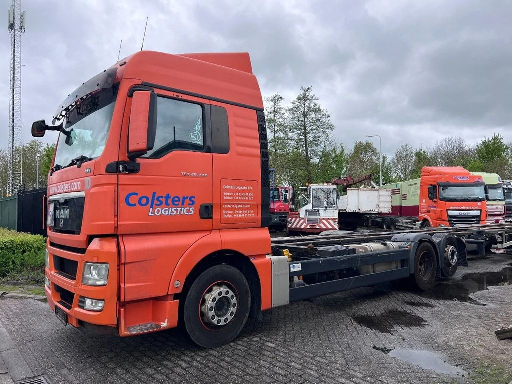 MAN TGX 26.440 XLX 6X2 + HANGER EURO 5 - BDF CHASSIS - Container transporter/ Swap body truck: picture 5 MAN TGX 26.440 XLX 6X2 + HANGER EURO 5 - BDF CHASSIS - Container transporter/ Swap body truck: picture 5