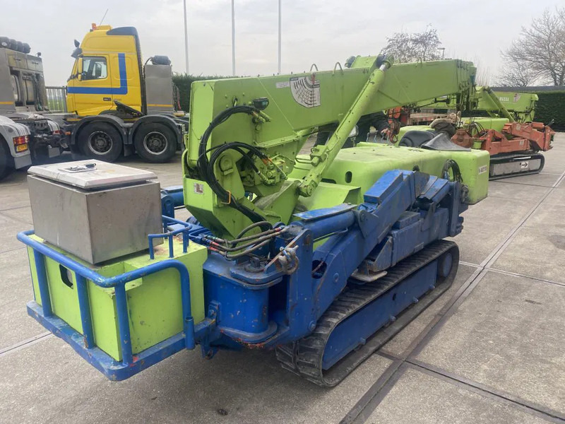Crawler crane Maeda MC-305C: picture 9