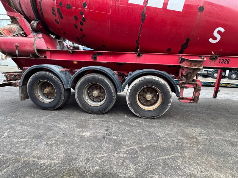 Müller-Mitteltal SF 37,5 BM LIEBHERR MIXER 3X BPW AXLE WATER TANK DEUT MOTOR - Concrete mixer semi-trailer: picture 4 Müller-Mitteltal SF 37,5 BM LIEBHERR MIXER 3X BPW AXLE WATER TANK DEUT MOTOR - Concrete mixer semi-trailer: picture 4