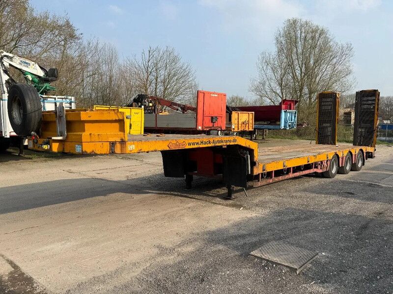 Nooteboom OSD 48-03 MET RAMPEN - Low loader semi-trailer: picture 2 Nooteboom OSD 48-03 MET RAMPEN - Low loader semi-trailer: picture 2