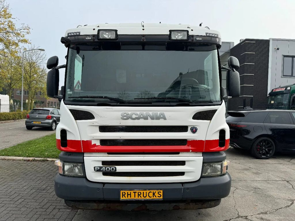 Scania P400 6X2 - EURO 5 + 3 CAMBER + LIFTING AXLE - Tanker truck: picture 2 Scania P400 6X2 - EURO 5 + 3 CAMBER + LIFTING AXLE - Tanker truck: picture 2