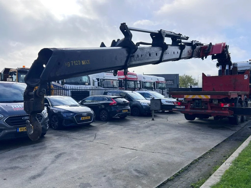 Scania R490 8X2 EURO 6 + EFFER 1750/4S + REMOTE - Crane truck: picture 5 Scania R490 8X2 EURO 6 + EFFER 1750/4S + REMOTE - Crane truck: picture 5
