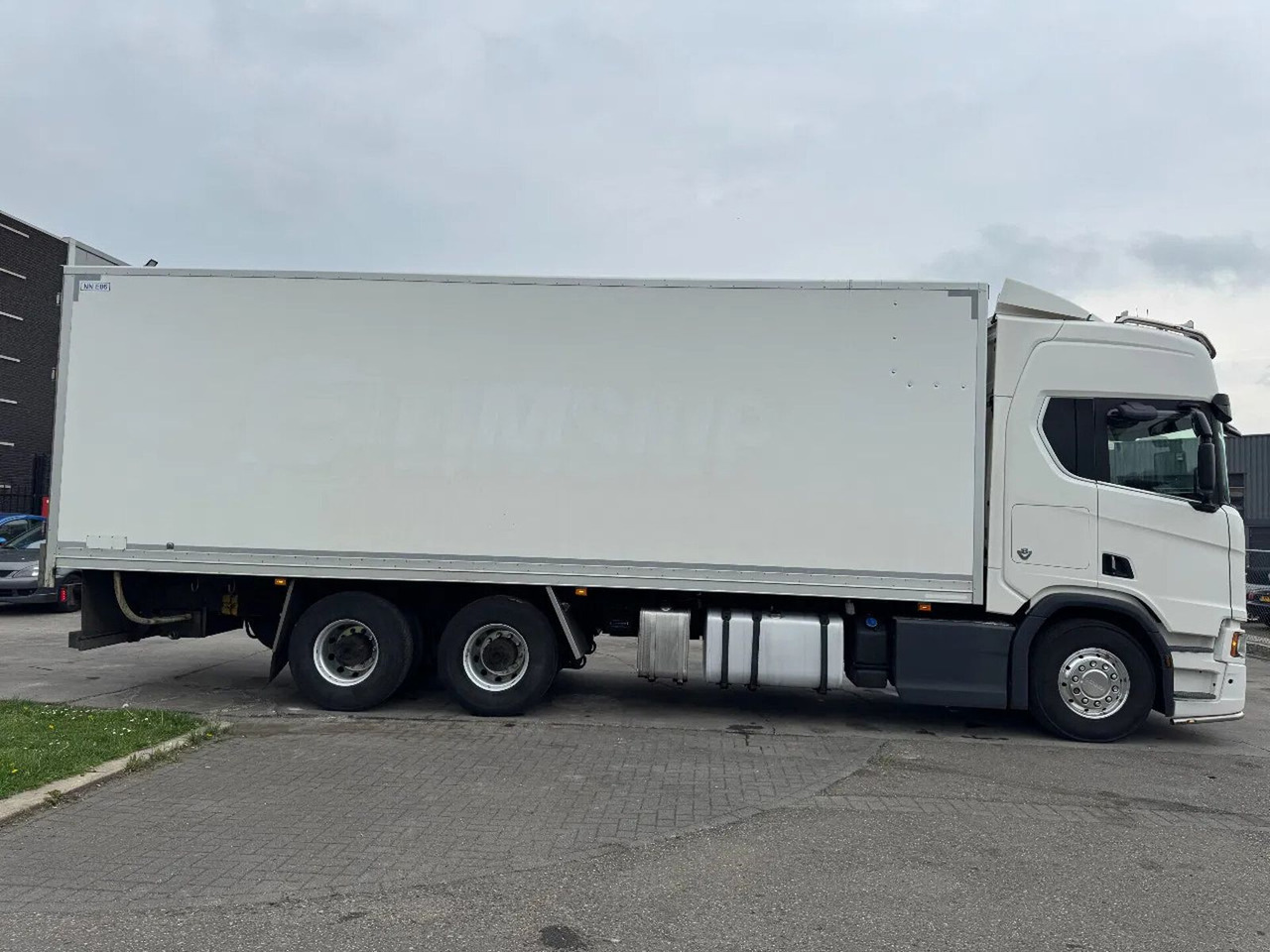 Scania R650 V8 6X4 - EURO 6 + THERMOKING - Refrigerator truck: picture 4 Scania R650 V8 6X4 - EURO 6 + THERMOKING - Refrigerator truck: picture 4