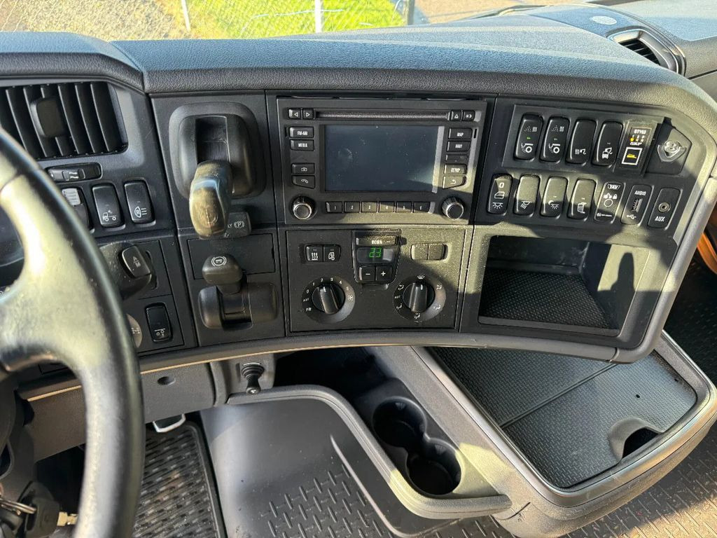Cab chassis truck Scania R730 V8 8X4 EURO 6 BIG AXLES: picture 12