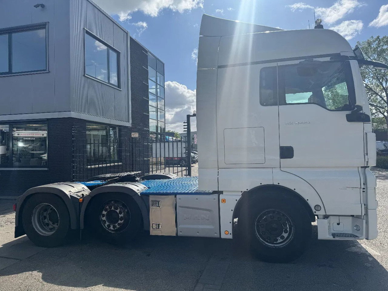 MAN TGX 26.480 6X2 EURO 6 SPOILERS AUTOMATIC - Tractor unit: picture 4 MAN TGX 26.480 6X2 EURO 6 SPOILERS AUTOMATIC - Tractor unit: picture 4