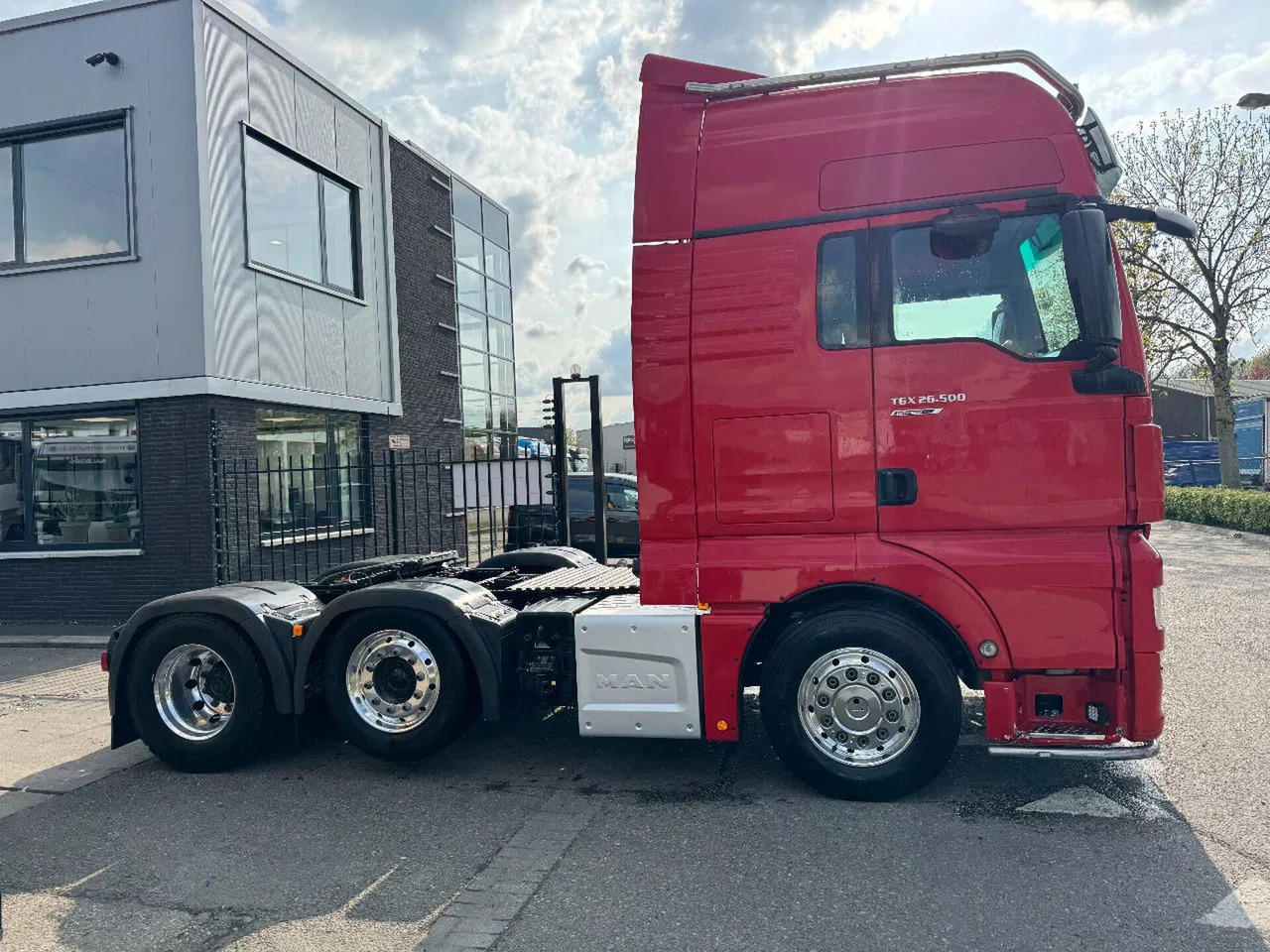 MAN TGX 26.500 6X2 EURO 6 ALCOA SPOILERS 2020 - Tractor unit: picture 4 MAN TGX 26.500 6X2 EURO 6 ALCOA SPOILERS 2020 - Tractor unit: picture 4