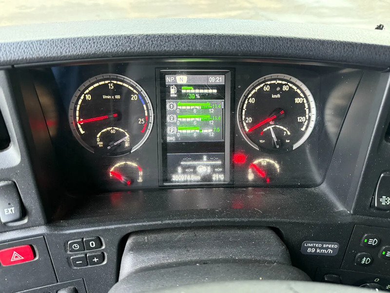 Tractor unit Scania R730 V8 8X4 150 TON, 360974 KM: picture 13