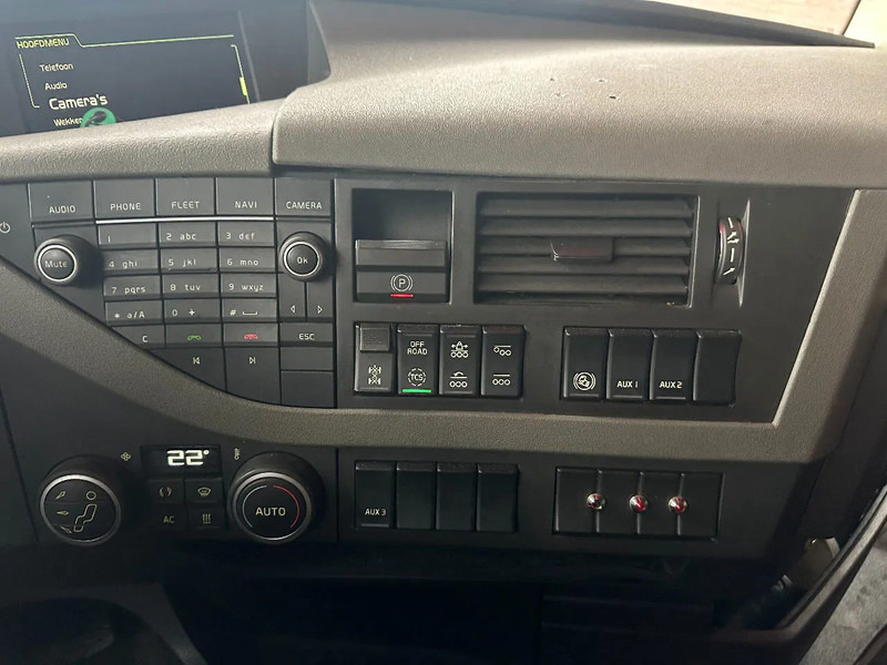 Tractor unit Volvo FH 16.750 8X4 170 TON, INTARDER: picture 11