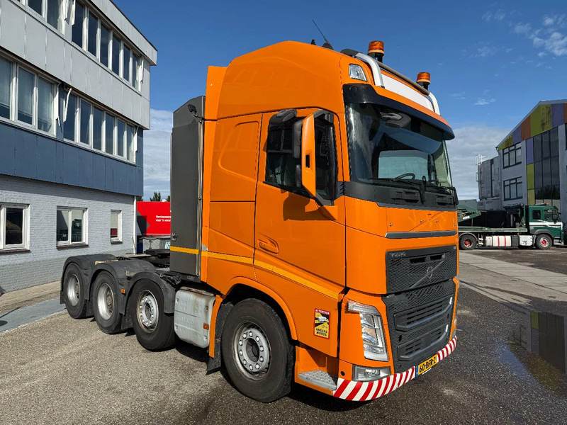 Volvo FH 4 540, 8X4, 703656 KM, TUV 25-02-2026 - Tractor unit: picture 3 Volvo FH 4 540, 8X4, 703656 KM, TUV 25-02-2026 - Tractor unit: picture 3