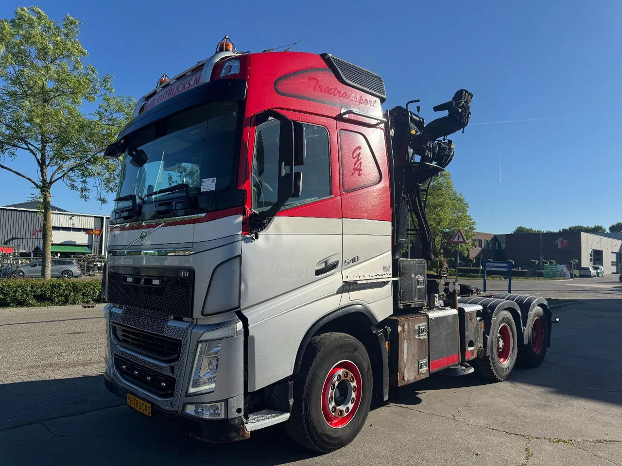 Volvo FH 540 6X4 - EURO 6 + PALFINGER EPSILON S260Z96 - Tractor unit: picture 5 Volvo FH 540 6X4 - EURO 6 + PALFINGER EPSILON S260Z96 - Tractor unit: picture 5