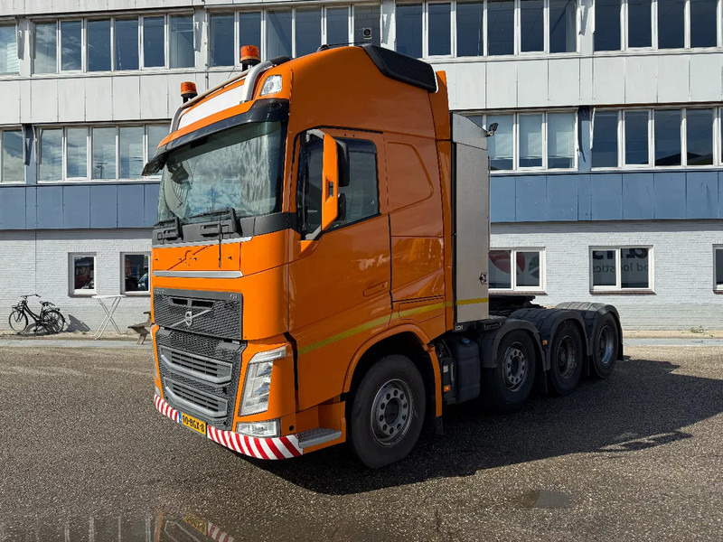Volvo FH 540, 8X4, 666274 KM, TUV 24-02-2026 - Tractor unit: picture 1 Volvo FH 540, 8X4, 666274 KM, TUV 24-02-2026 - Tractor unit: picture 1