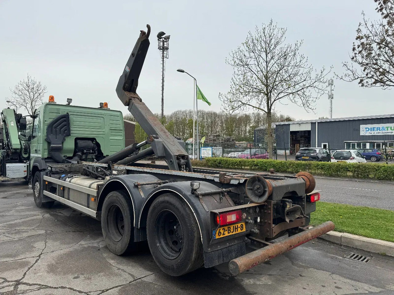 Volvo FM 370 6X2 EURO 6 VDL 21T HOOK - Hook lift truck: picture 4 Volvo FM 370 6X2 EURO 6 VDL 21T HOOK - Hook lift truck: picture 4