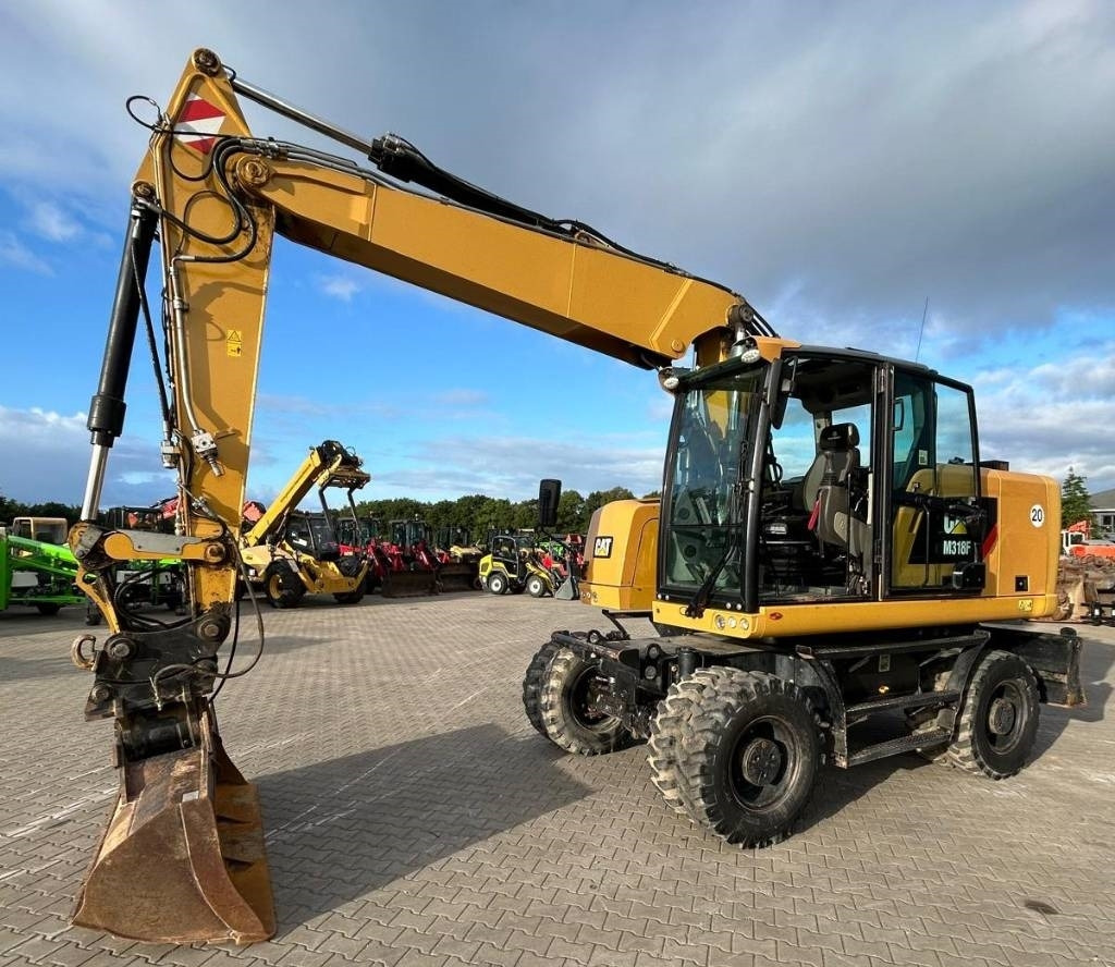 CAT M 318 F - Wheel excavator: picture 1 CAT M 318 F - Wheel excavator: picture 1