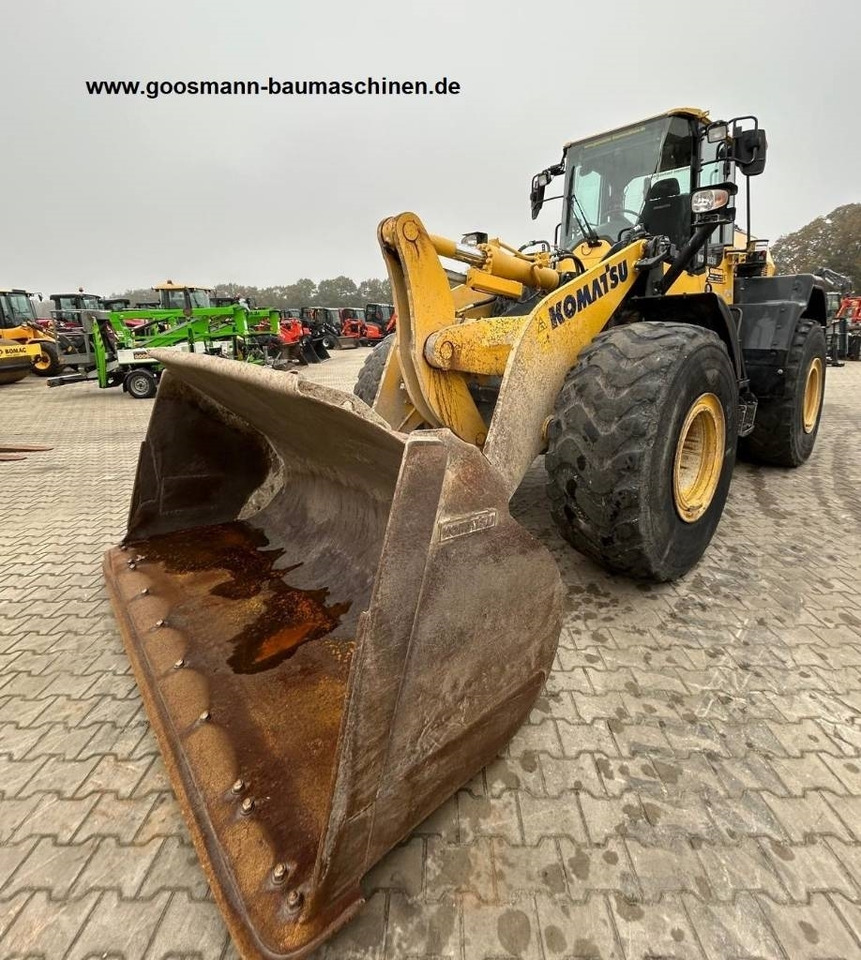 Komatsu WA 320-8 - Wheel loader: picture 1 Komatsu WA 320-8 - Wheel loader: picture 1