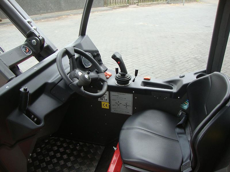 Wheel loader Cast 30T: picture 6