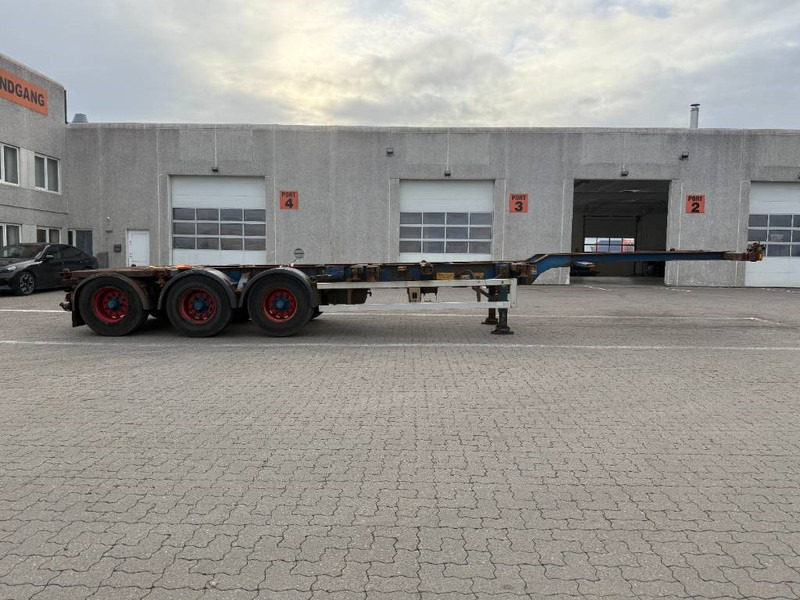 HFR Container chassis / Container-Fahrgestell - Container transporter/ Swap body semi-trailer: picture 2 HFR Container chassis / Container-Fahrgestell - Container transporter/ Swap body semi-trailer: picture 2
