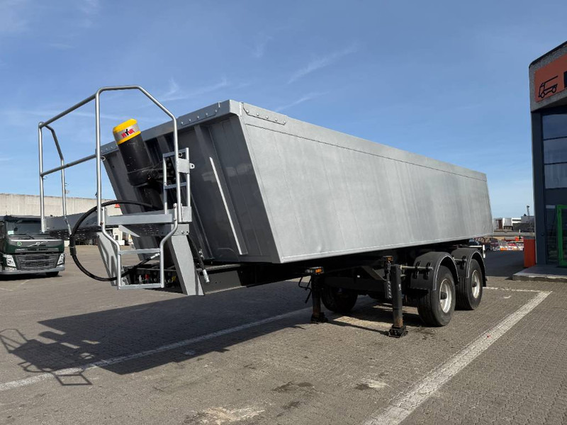 KEL-BERG 2-axle Tipper/Kipper/Tiptrailer 24 m³ - Tipper semi-trailer: picture 3 KEL-BERG 2-axle Tipper/Kipper/Tiptrailer 24 m³ - Tipper semi-trailer: picture 3