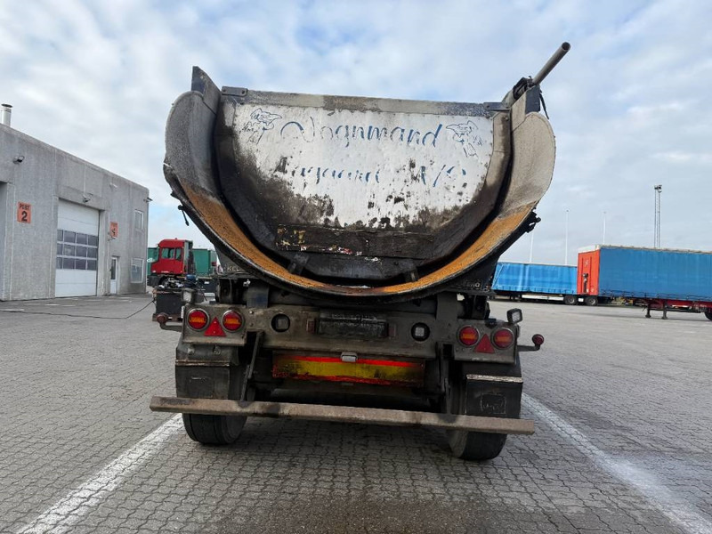 KEL-BERG Asphalt tipper trailer / Asphalt-Kippanhänger / - Tipper semi-trailer: picture 4 KEL-BERG Asphalt tipper trailer / Asphalt-Kippanhänger / - Tipper semi-trailer: picture 4