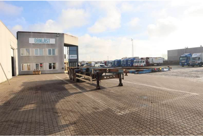 LECI 3-Axle Containerchassis - Container transporter/ Swap body semi-trailer: picture 2 LECI 3-Axle Containerchassis - Container transporter/ Swap body semi-trailer: picture 2
