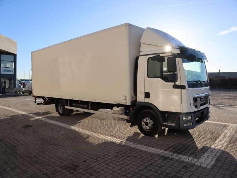 MAN TGL 12.180 EURO 6 - Box truck: picture 2 MAN TGL 12.180 EURO 6 - Box truck: picture 2
