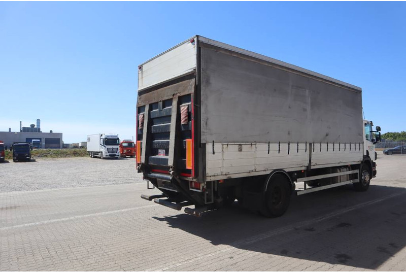 Scania P 94-230 Curtainsider/Plane/Gardin - Curtain side truck: picture 3 Scania P 94-230 Curtainsider/Plane/Gardin - Curtain side truck: picture 3
