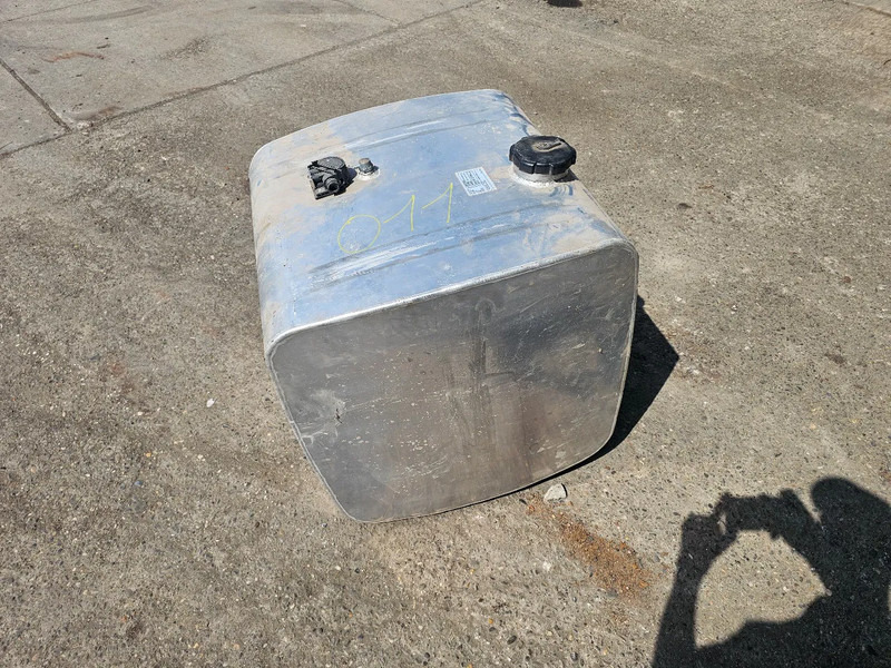 ACGB 787 Mercedes Actros - A6624703501 - Dieseltank 290 Liter - Fuel tank for Truck: picture 1 ACGB 787 Mercedes Actros - A6624703501 - Dieseltank 290 Liter - Fuel tank for Truck: picture 1