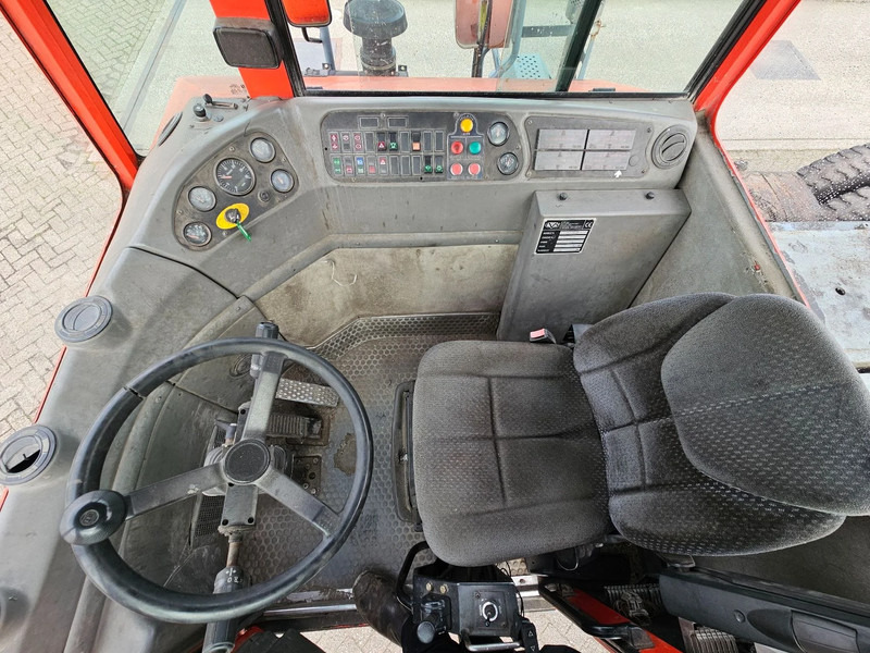 Terminal tractor CVS-Ferrari TT2516B: picture 9