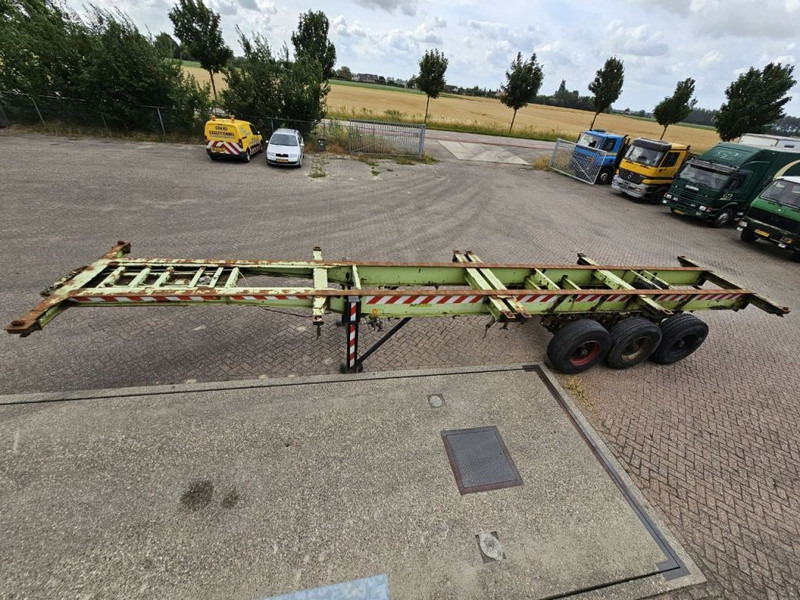Fruehauf Steelspring - Drumbrakes - Container transporter/ Swap body semi-trailer: picture 2 Fruehauf Steelspring - Drumbrakes - Container transporter/ Swap body semi-trailer: picture 2