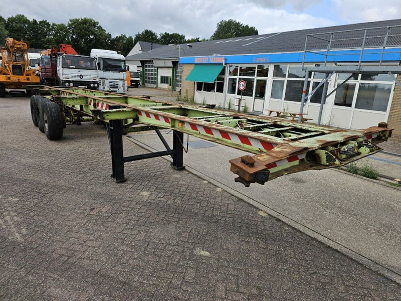 Fruehauf Steelspring - Drumbrakes - Container transporter/ Swap body semi-trailer: picture 4 Fruehauf Steelspring - Drumbrakes - Container transporter/ Swap body semi-trailer: picture 4