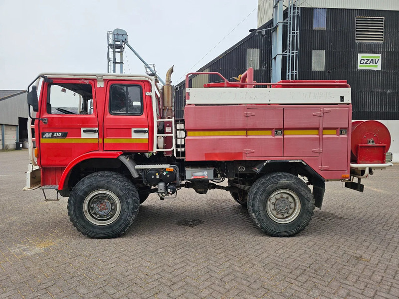 Fire truck Renault M210 Arbois 3500L - Hydraulic winch: picture 8