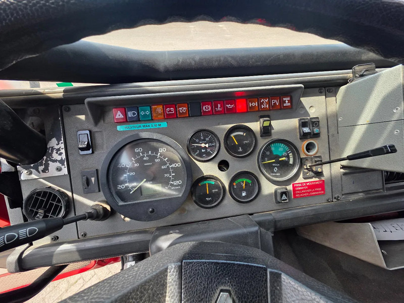Fire truck Renault M210 M210: picture 12
